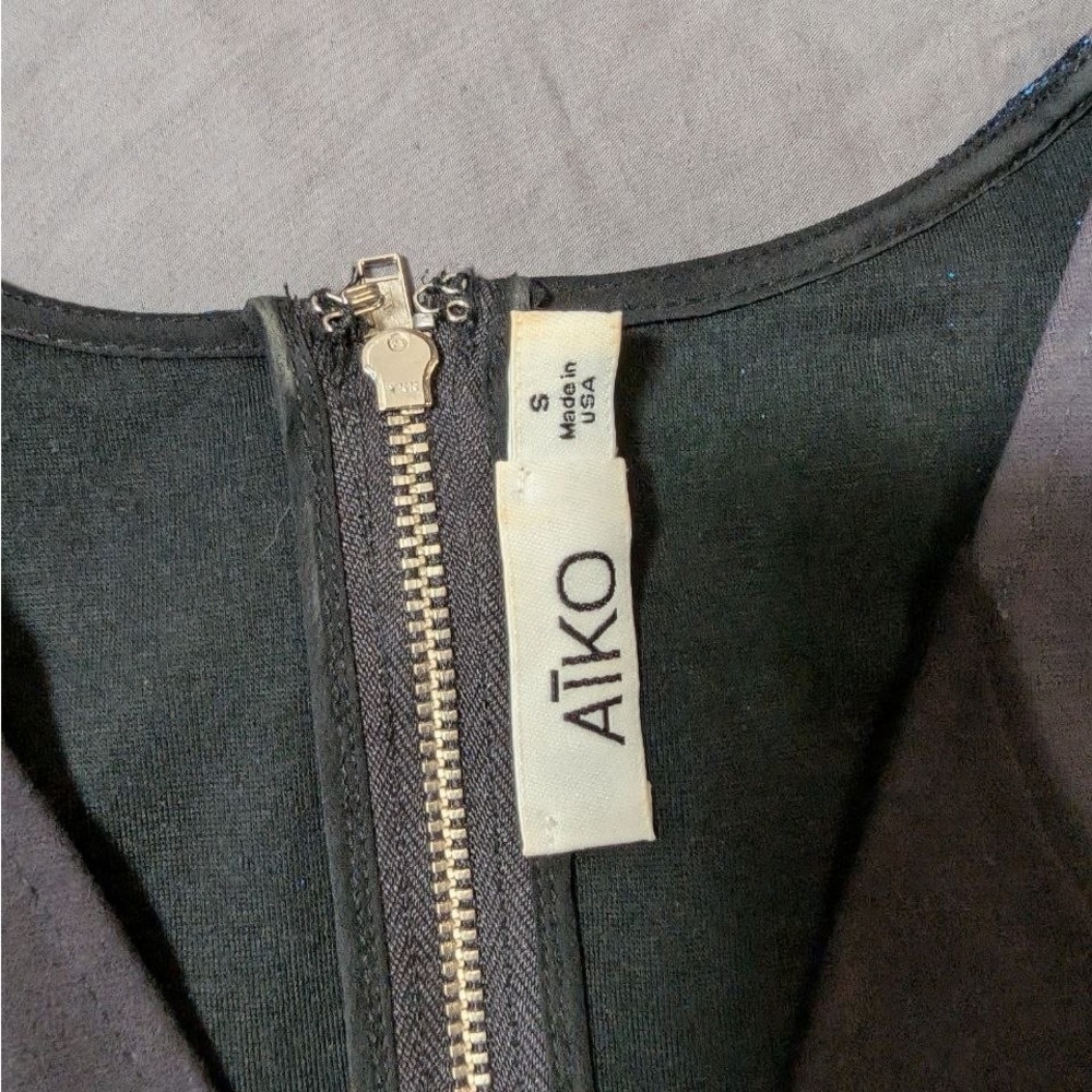 AIKO Black Zip Back Peplum Sleeveless Going Out Top S Made in USA - Picture 5 of 5